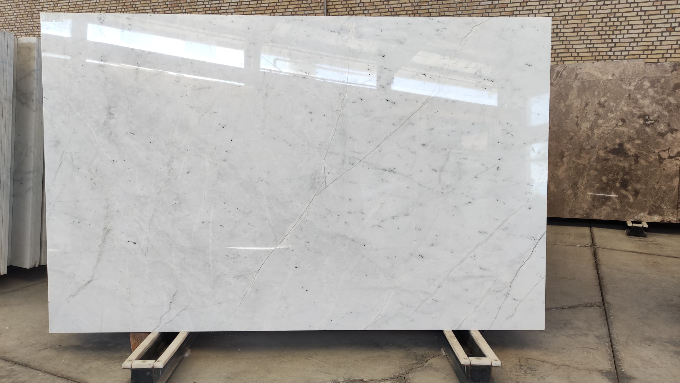 S0409 (2) Glory White Marble Slab - Image 1